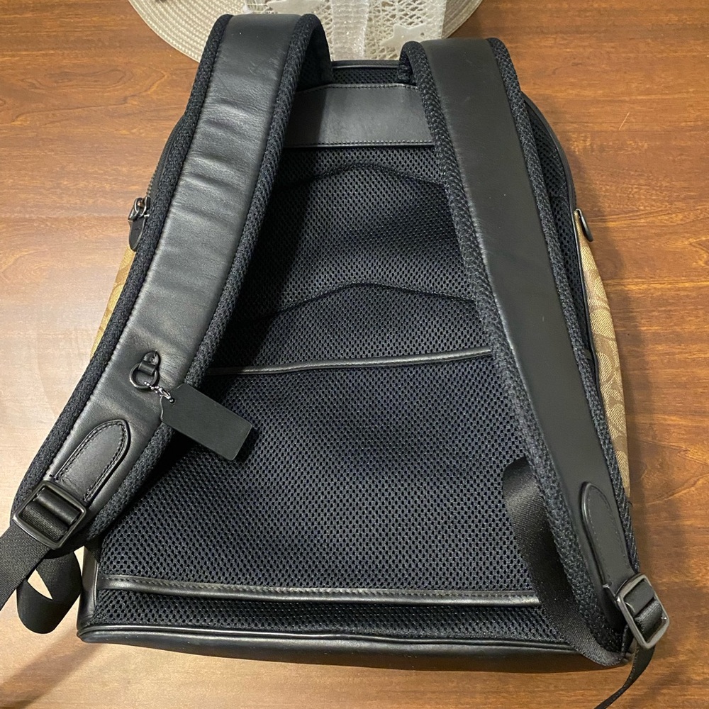 Coach Signature Ethan Backpack In Signature Canvas - Picture 3 of 12